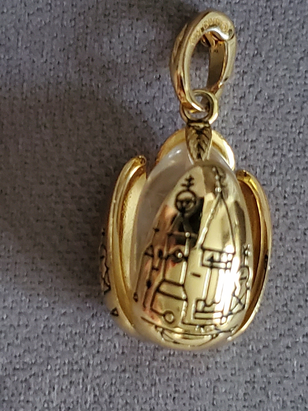 Harry Potter Gold  Egg Locket Pendant Charm Womens.
